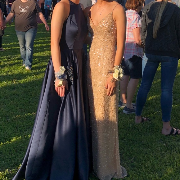 Sherri Hill Prom Dress size 0-2  any offers??? - Picture 6 of 6